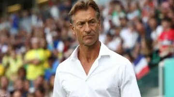 يكشف المدرب السعودي.. تفاصيل الحديث الغاضب مع الحمدان